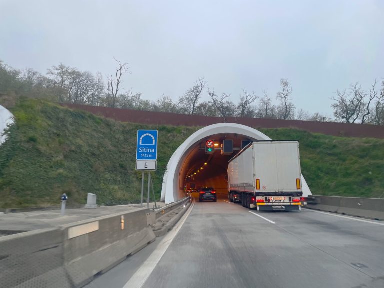 Tunel Sitina.
