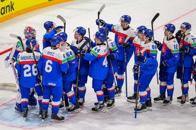 Slováci vstúpili do šampionátu víťazne, o triumfe nad Nórskom rozhodol Hrivík