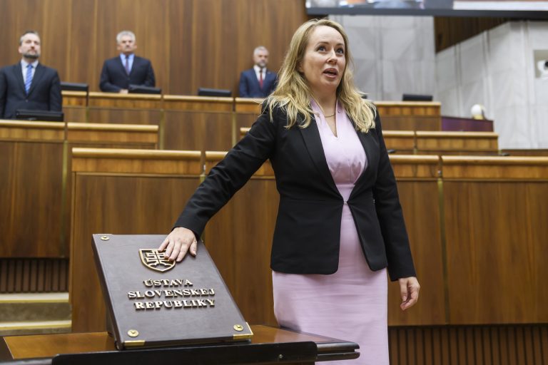 Paula Puškárová.