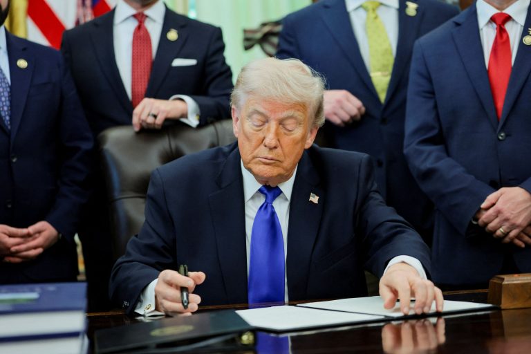 Trump rozširuje sankcie USA voči kubánskej vláde 