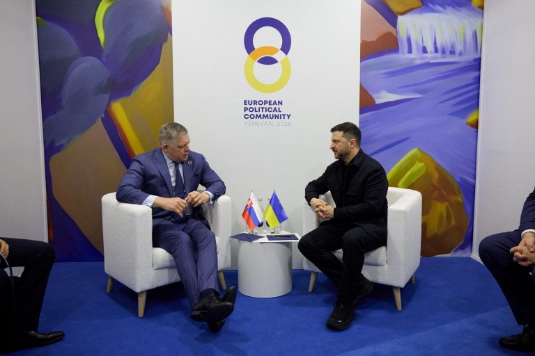 Zelenskyj rokoval s Ficom o spolupráci a európskych ambíciách
