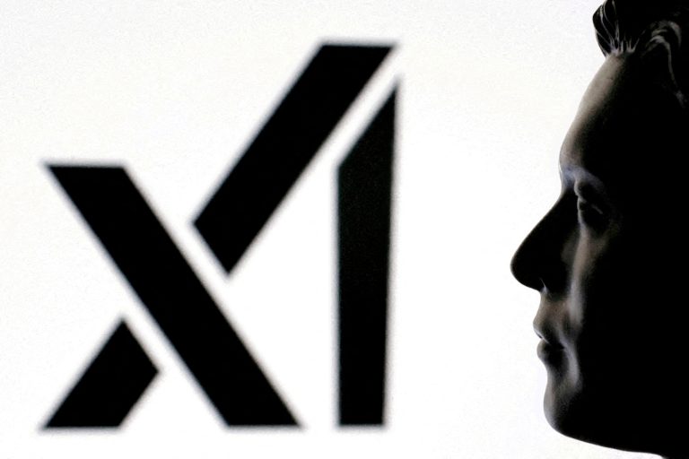 Elon Musk a xAI.