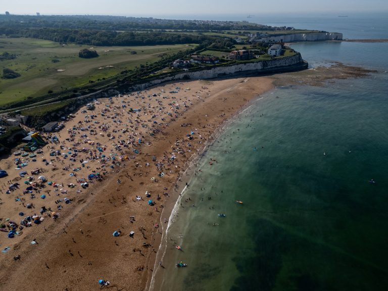 Tepelná kupola v Broadstairs, Británia.