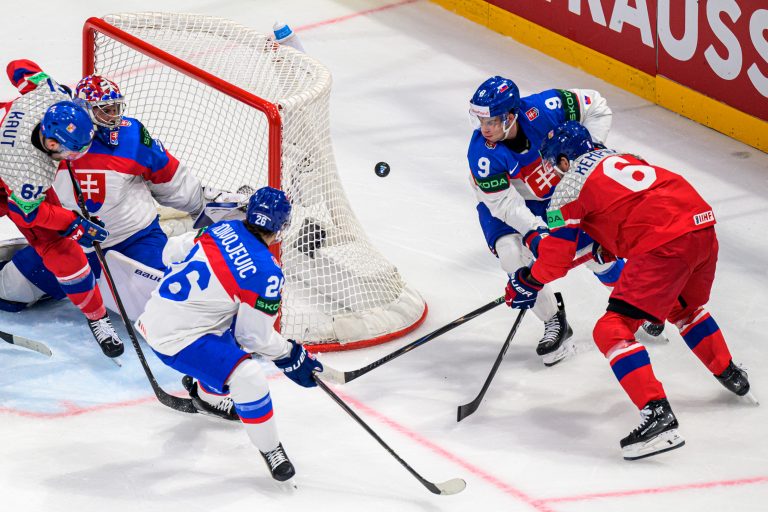 Martin Kaut, Samuel Hlavaj, Luka Radivojevič, Filip Mešár a Michal Kempný na snímke.