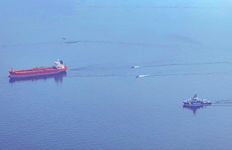Švédsko zadržalo v Baltskom mori tanker ruskej „tieňovej flotily“