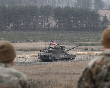 Trumpove hrozby stiahnutia vojsk treba brať vážne