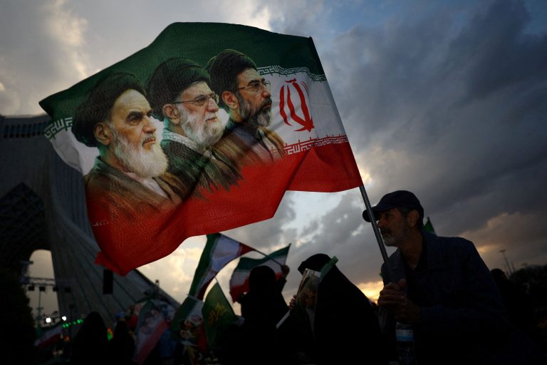 Irán popravil dvoch ľudí za špionáž pre Izrael