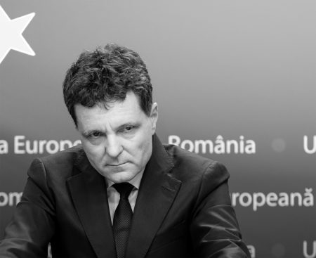 Rumunsko má šancu byť záchranným lanom strednej Európy. Brzdí ho politika