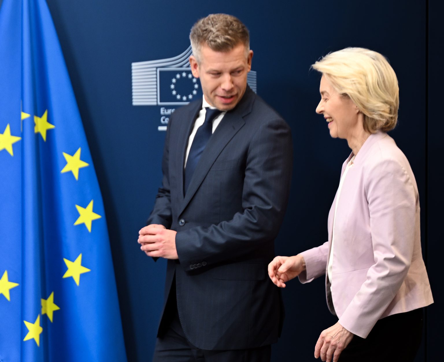 Ursula von der Leyen s Petrom Magyarom.