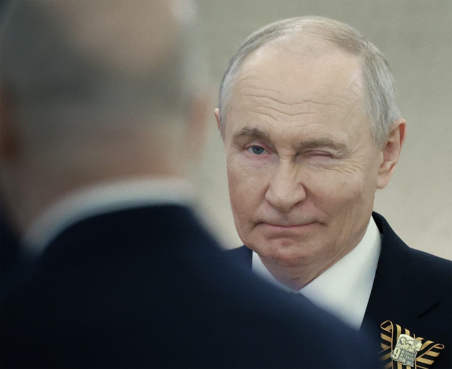 Vladimir Putin sa snaží prezentovať vojnu ako úspech.
