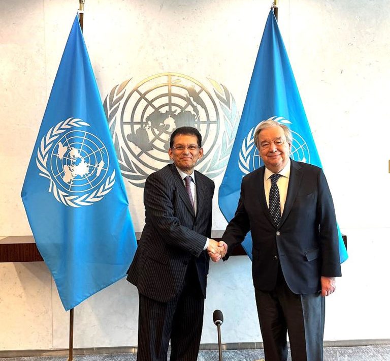 Khalílur Rahmán a Antonio Guterres.